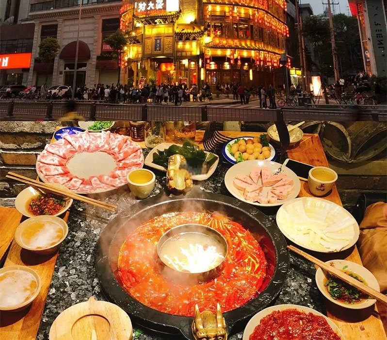 eating hot pot while traveling